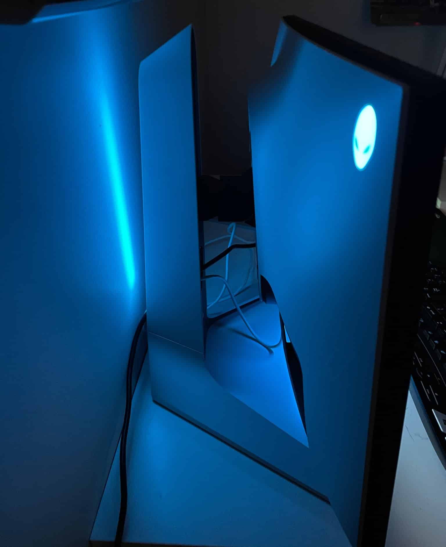 Alienware Aw2721d Review Ultra Fast 240hz 1440p Gaming Monitor With G Sync Hdr Editor S Choice